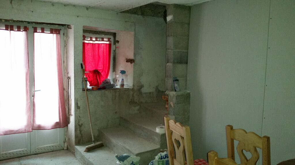 image avant carrelage pièce de réception