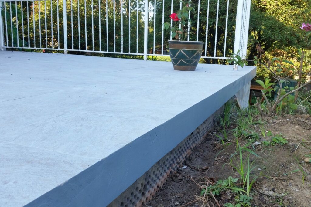 bord de terrasse en carrelage