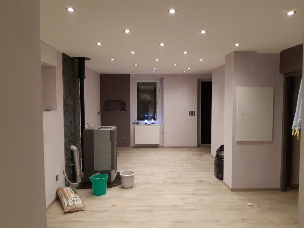salon sous-couche ratissage et peinture VZCR