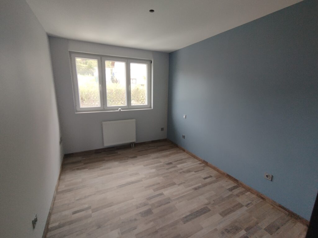 chambre ratissée et peinte 1 VZCR